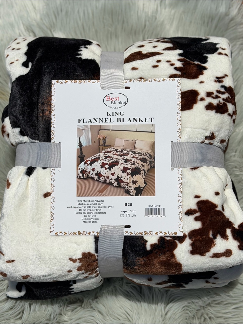 Brand New king size flannel super soft blanket Cow print black brown white cowhi